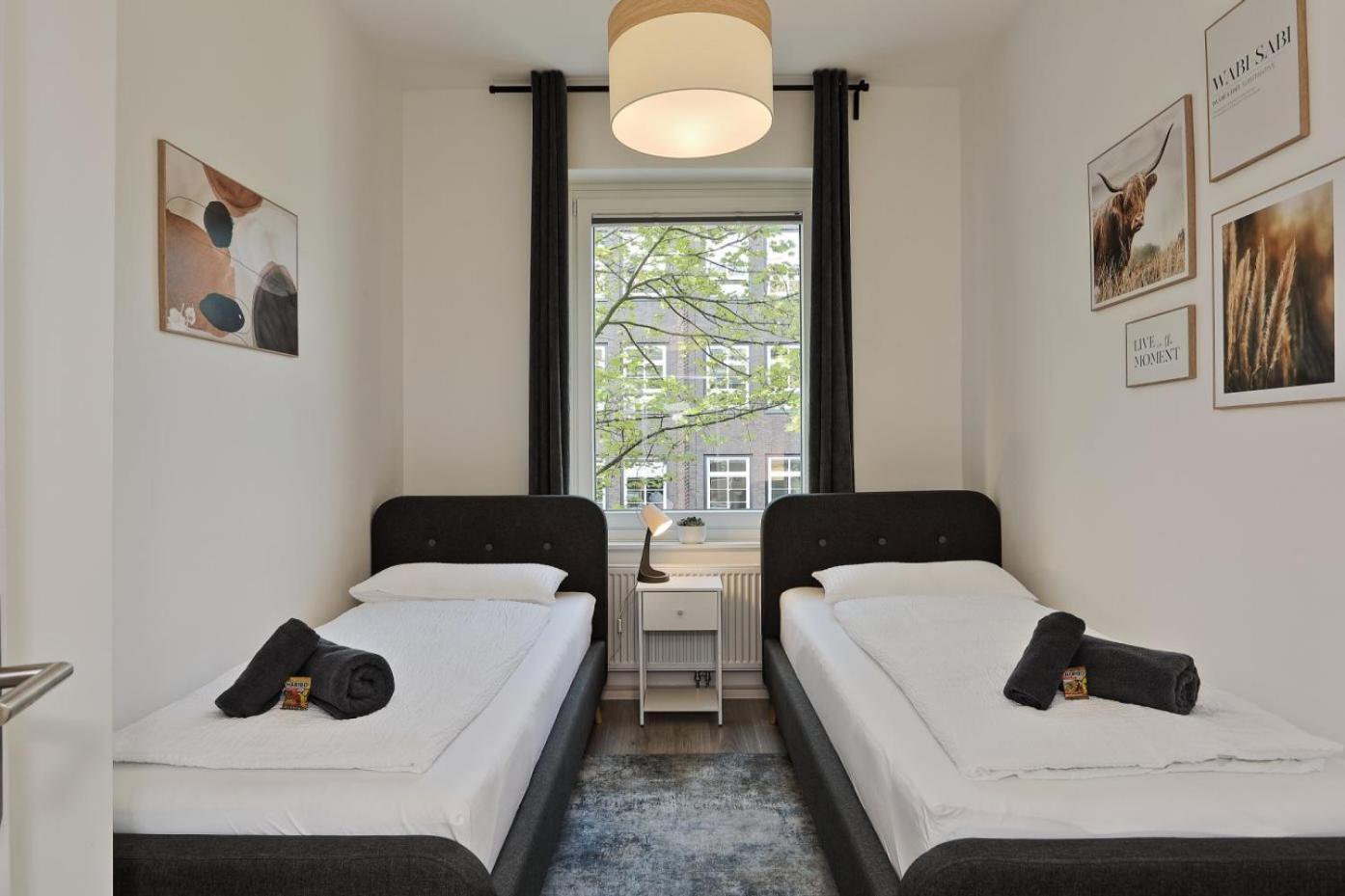 Modernes Apartment Mit Garage & Ps4 Von Stay Your Way Essen Zewnętrze zdjęcie