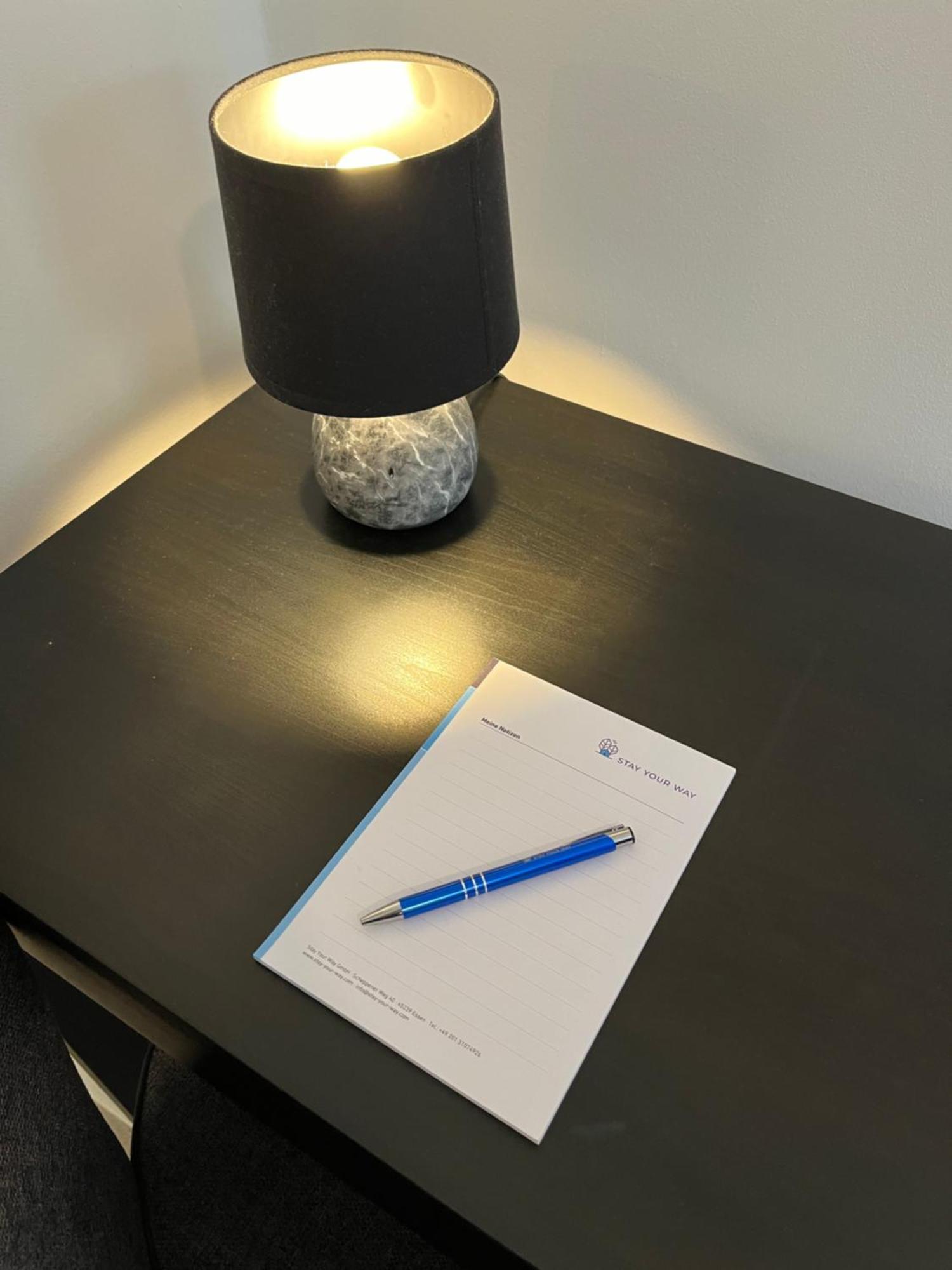 Modernes Apartment Mit Garage & Ps4 Von Stay Your Way Essen Zewnętrze zdjęcie